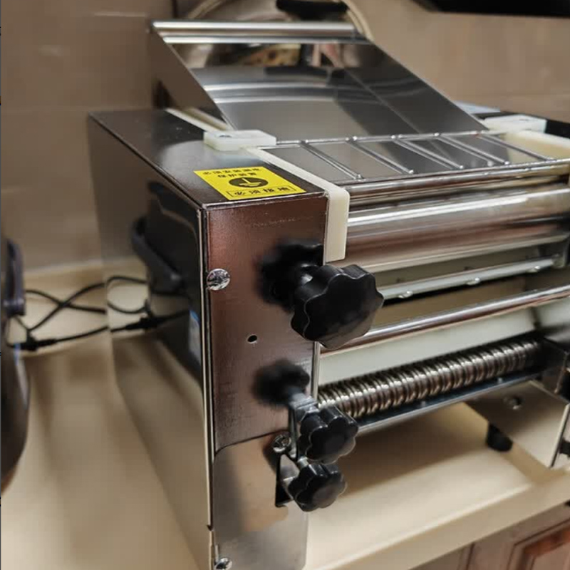Pasta Machine Electric - Elektrikli Hamur Açma Makinesi, Değiştirilebilir Rulo